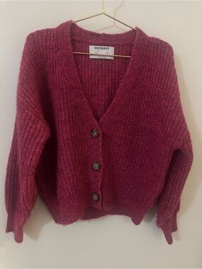 Old Navy Girls Raspberry Fuzzy Cardigan Size 6/7 Balloon Sleeve Cozy Sweater